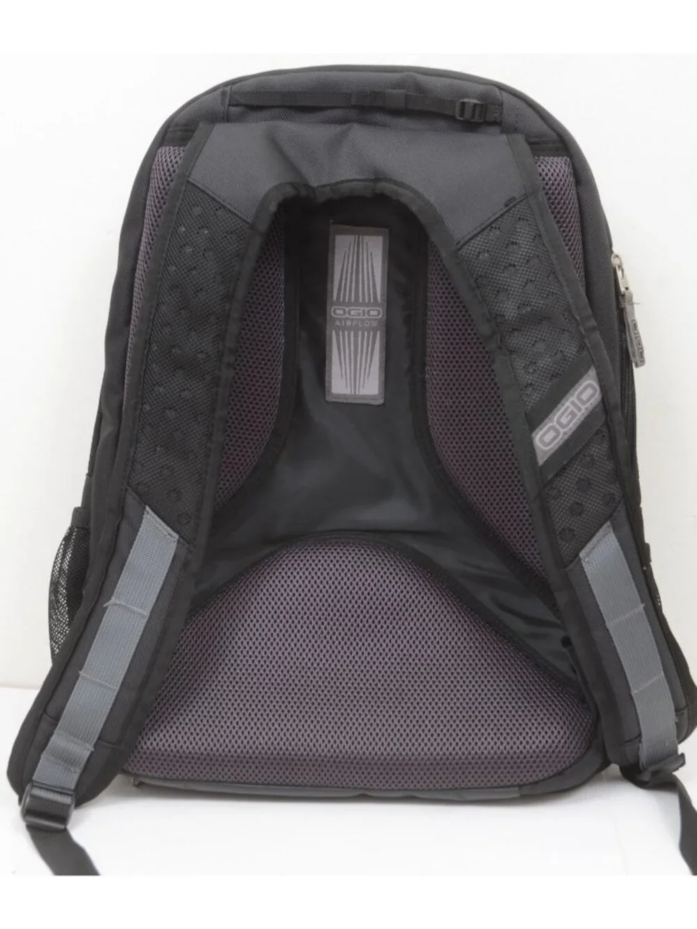 OGIO 17